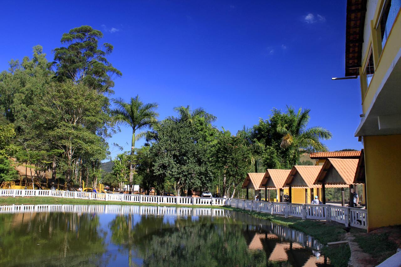 Hotel E Pousada Carvalho Консельейру-Лафаети Экстерьер фото